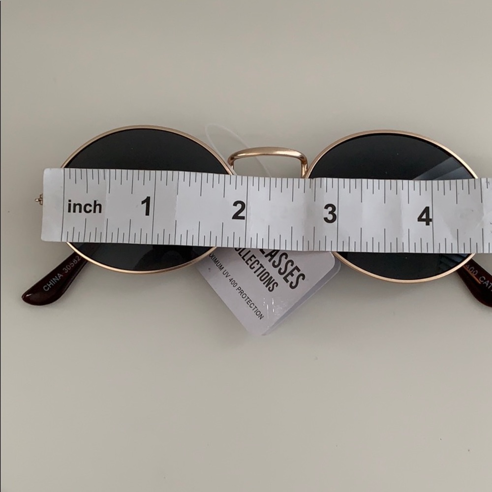 ๐ ๐ SUNGLASSES - Picture 6 of 8